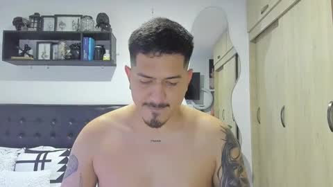 Snapshot of aronwilliams69 chatting on October 31, 1:28 am ARON  Independent model  online show from October 31, 1:28 am