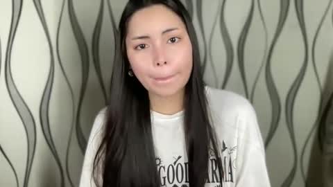 KATE MORE  online show from November 15, 4:36 am