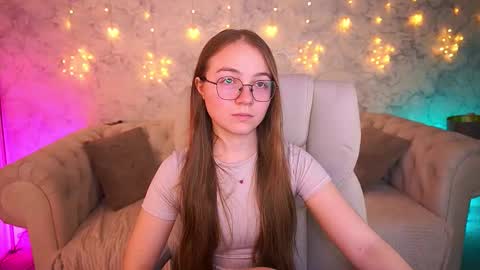 arrinawair online show from March 10, 8:07 am