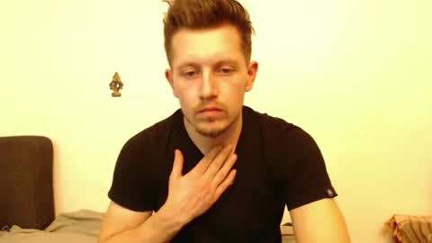 arromwilliam90 online show from February 15, 10:00 am