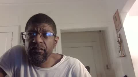 Snapshot of arteblazze chatting on March 11, 2:53 am Arteblazze not daddy boy bitch or nigga online show from March 11, 2:53 am