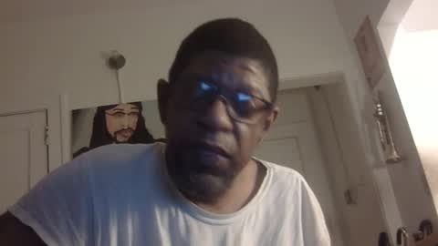 Snapshot of arteblazze chatting on September 30, 2:33 am Arteblazze not daddy boy bitch or nigga online show from September 30, 2:33 am