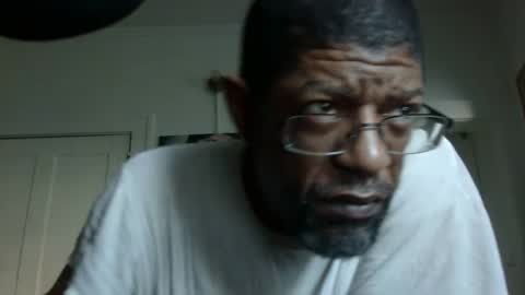 Snapshot of arteblazze chatting on March 11, 1:01 pm Arteblazze not daddy boy bitch or nigga online show from March 11, 1:01 pm