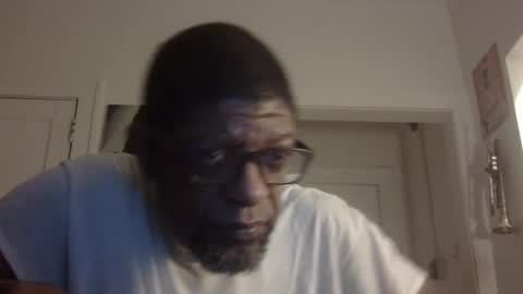 Snapshot of arteblazze chatting on September 28, 1:03 am Arteblazze not daddy boy bitch or nigga online show from September 28, 1:03 am