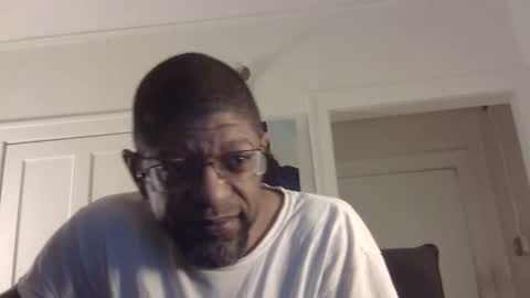 Snapshot of arteblazze chatting on March 7, 12:04 am Arteblazze not daddy boy bitch or nigga online show from March 7, 12:04 am