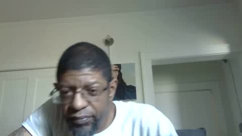 Snapshot of arteblazze chatting on February 25, 5:30 pm Arteblazze not daddy boy bitch or nigga online show from February 25, 5:30 pm