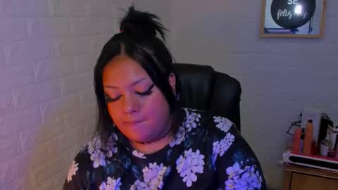 artenisa_tay69 online show from March 7, 3:06 am