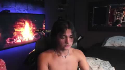 I AM HERE online show from July 3, 2:05 am