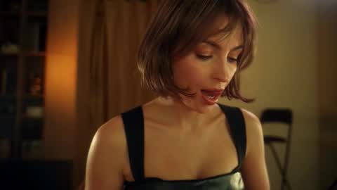 The ticket show has been postponed to Monday tomorrow. Sorry womens day online show from October 19, 10:58 pm