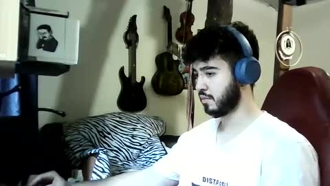 Snapshot of artorias_4 chatting on December 9, 9:26 pm artorias 4 online show from December 9, 9:26 pm