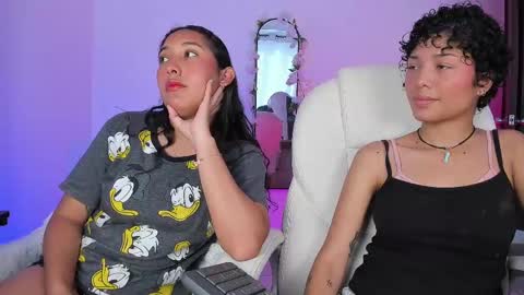 Ariana and Kelsieh online show from February 25, 7:49 pm