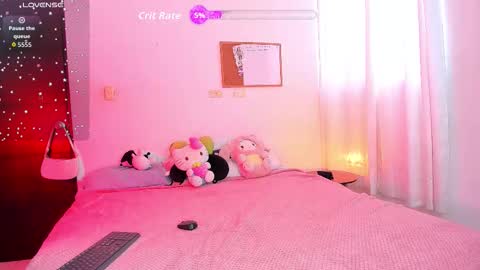 Ariana and Kelsieh online show from December 4, 9:03 pm