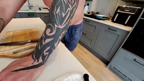 Ash online show from September 18, 9:35 am