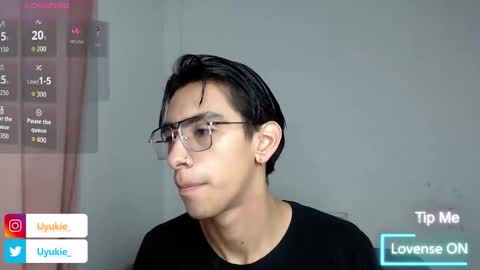 Ash online show from November 15, 11:01 am