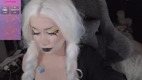 Sasha next stream December 4st  at  0000- 0030 am German time online show from November 11, 11:07 pm