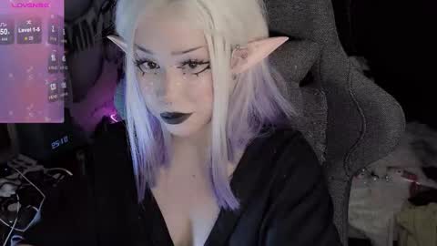 Sasha next stream December 4st  at  0000- 0030 am German time online show from March 8, 10:25 pm