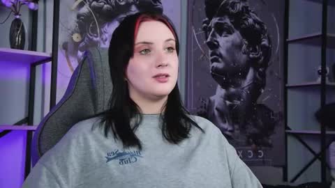 AshleyAshe  online show from March 6, 2:10 am