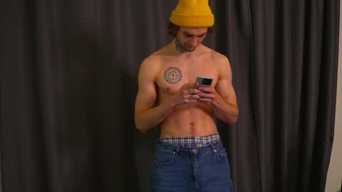 Jerk Machine online show from November 14, 6:04 am