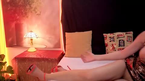 ash online show from November 23, 10:52 pm