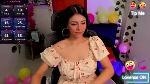 Snapshot of ashleey_johnson chatting on September 23, 2:11 pm linda online show from September 23, 2:11 pm