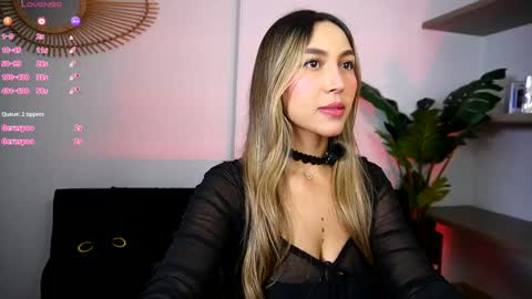 Nay online show from December 5, 6:27 pm