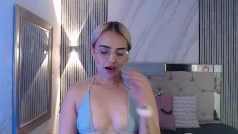 ashley__tylor online show from May 3, 7:31 pm