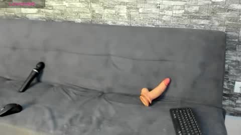 ASHLEY online show from February 14, 2:09 pm