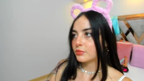 ashley_petit online show from October 4, 12:25 pm