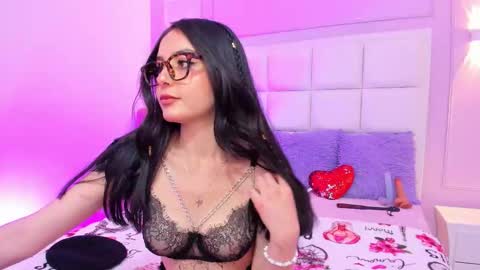 ashley_petit online show from February 27, 1:26 pm