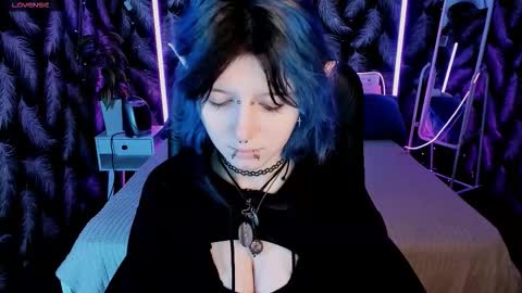 Ashley online show from February 19, 8:41 pm