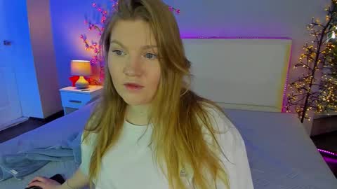 AshleyJonse online show from April 19, 5:19 am