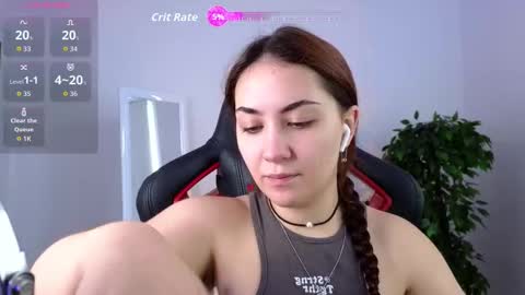 Snapshot of ashleyskott chatting on October 6, 8:32 am Ashley online show from October 6, 8:32 am