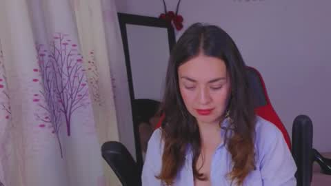 ASHLEY online show from January 6, 5:28 pm