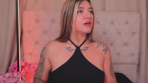 Ashley Lauren online show from February 26, 10:16 am