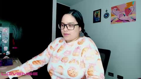 Snapshot of ashliecooperr chatting on October 17, 6:06 am ashliecooperr online show from October 17, 6:06 am