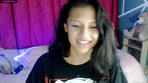 Snapshot of ashly_little2 chatting on February 11, 1:41 am Ashly online show from February 11, 1:41 am