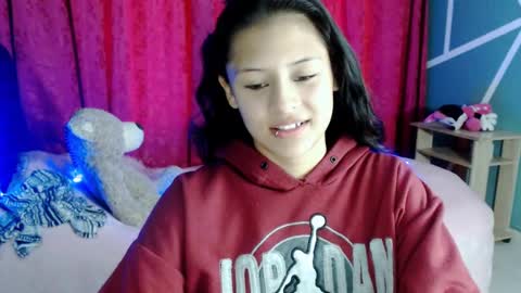 Snapshot of ashly_little2 chatting on March 6, 7:10 pm Ashly online show from March 6, 7:10 pm