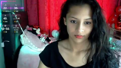 Snapshot of ashly_little2 chatting on February 19, 7:16 pm Ashly online show from February 19, 7:16 pm