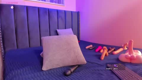 Snapshot of ashlye_miller_ chatting on February 25, 7:09 am ashlye_miller_ online show from February 25, 7:09 am