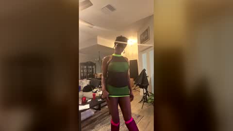 ashtynmartyn online show from February 11, 6:39 am