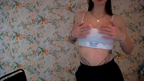 Snapshot of asia_n_ chatting on February 26, 10:27 am asia_n_ online show from February 26, 10:27 am