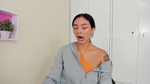 Camila online show from February 12, 1:16 pm