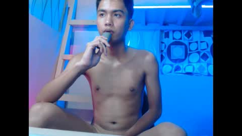 Snapshot of asian_ainsley69 chatting on October 19, 4:00 pm asian_ainsley69 online show from October 19, 4:00 pm