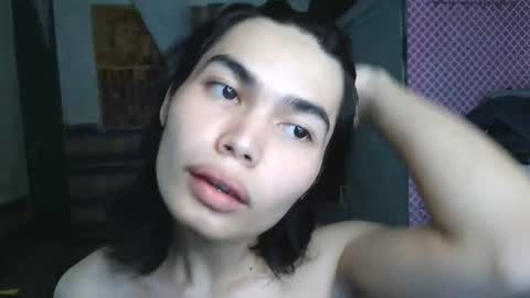 asian_babyboi online show from January 19, 8:24 am