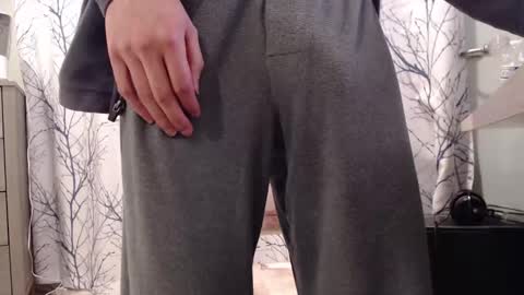 asian_boy28 online show from February 3, 4:14 am