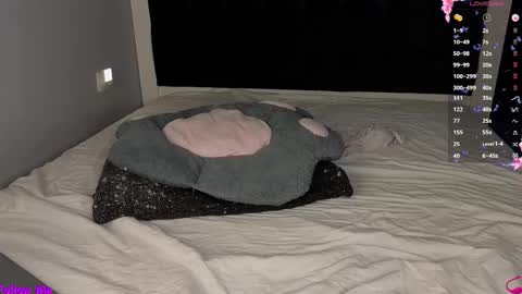 Dju online show from November 18, 11:57 am