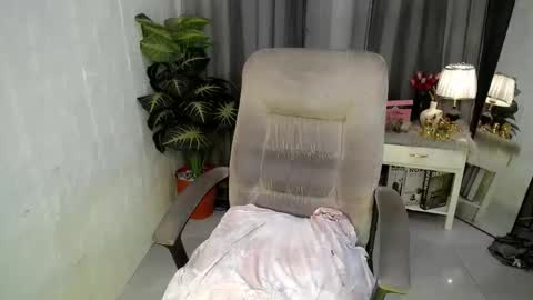 asian_handsomexx online show from March 30, 11:43 am