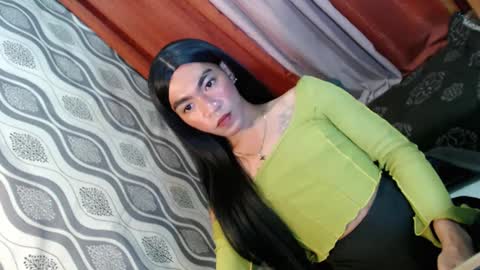 Snapshot of asian_kimxxx chatting on February 3, 9:52 am don online show from February 3, 9:52 am