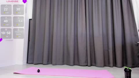 asian_loverpop online show from April 24, 3:41 am