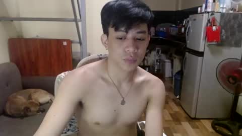 asiandreamboyx online show from February 19, 9:28 am